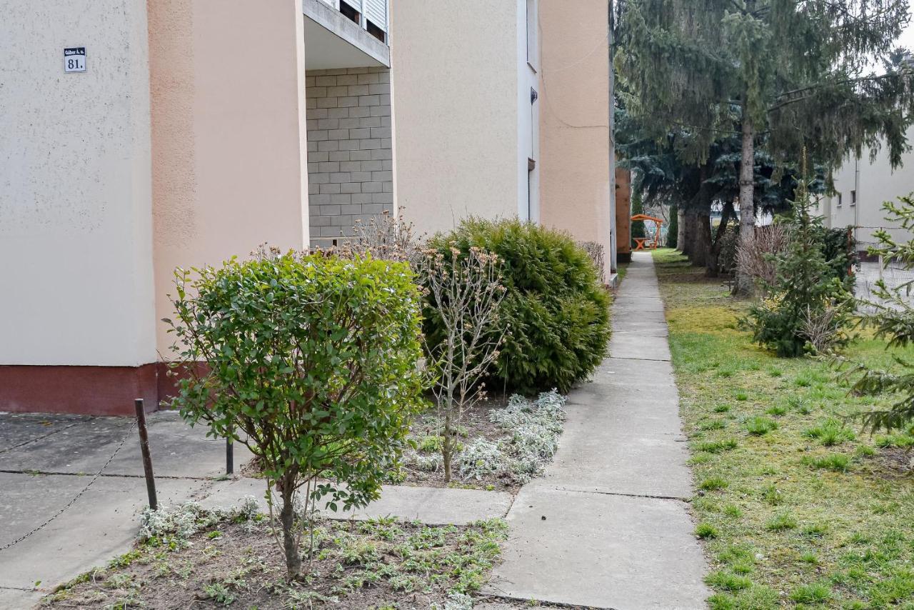 Krisztina Apartman 81 Hajdúszoboszló Buitenkant foto