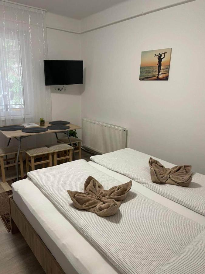 Krisztina Apartman 81 Hajdúszoboszló Buitenkant foto